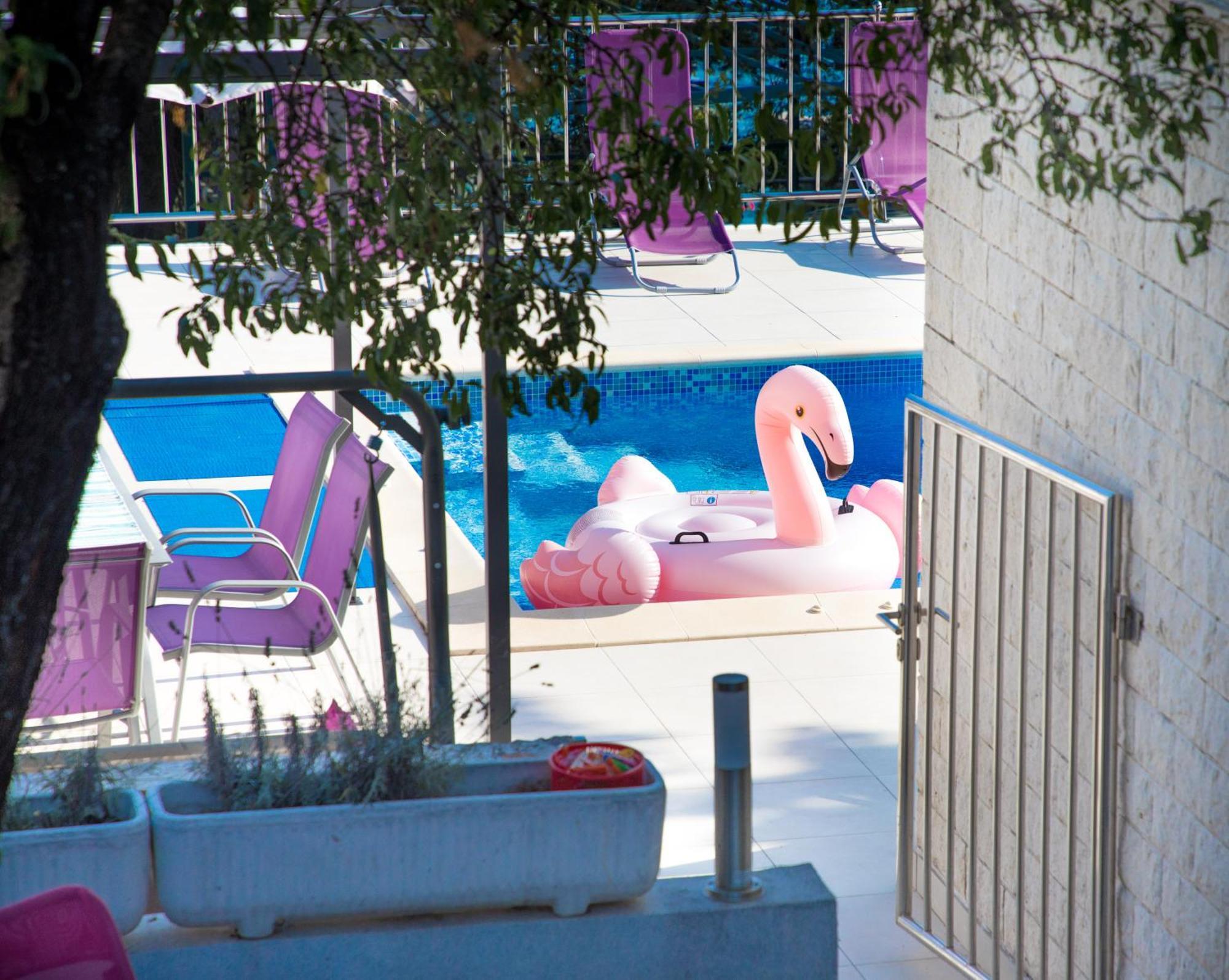 Villa Pinky And Superior Trogir Seget Vranjica Buitenkant foto