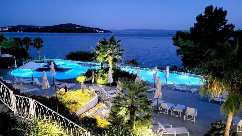 Villa Pinky And Superior Trogir Seget Vranjica Buitenkant foto